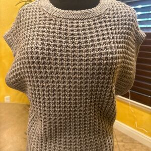 Jennifer Lopez knitted sleeveless sweater